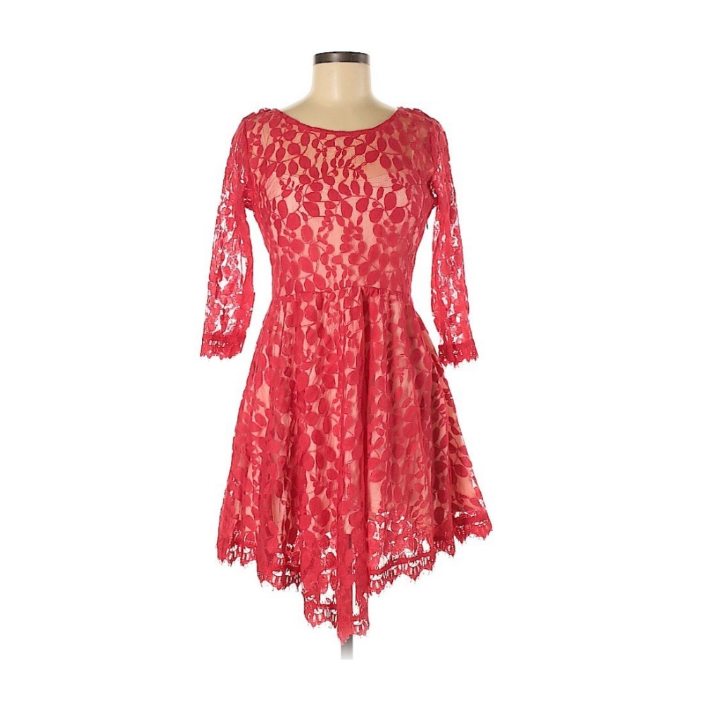 Red lace cocktail dress